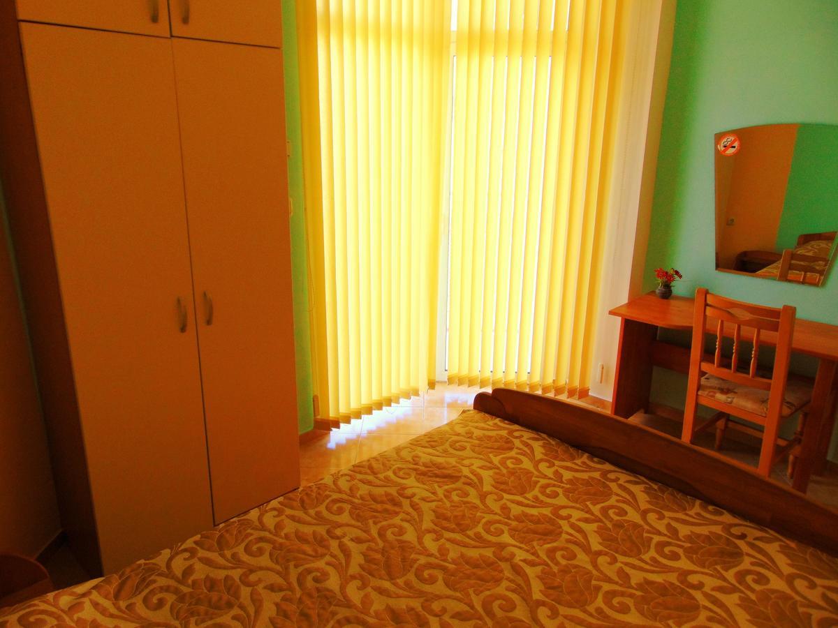 Cristal Hotel Ravda Kültér fotó
